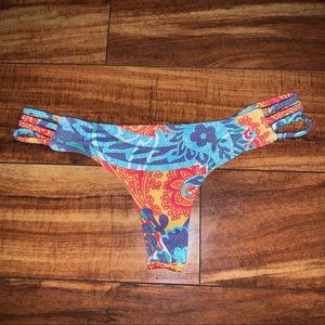 SOLD❌ Midori Bikini Tavarua Bottoms